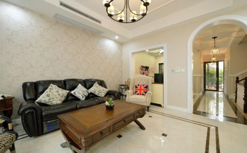 空調(diào)室外機與空調(diào)室內(nèi)機中間的空調(diào)銅管太長 空調(diào)室外機與空調(diào)室內(nèi)機中間的空調(diào)銅管太長