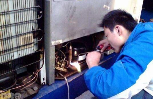 中央空調(diào)外機(jī)不轉(zhuǎn)怎么辦 中央空調(diào)外機(jī)不轉(zhuǎn)怎么辦